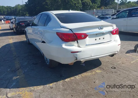 2015 Infiniti Q50 Premium z USA, uszkodzony, nr VIN JN1BV7AP7FM333153